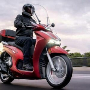 FITTO SCOOTER LUNGO TERMINE  2 RUOTE HONDA SH 350 SPORT CON BAULETTO E PARABREZZA